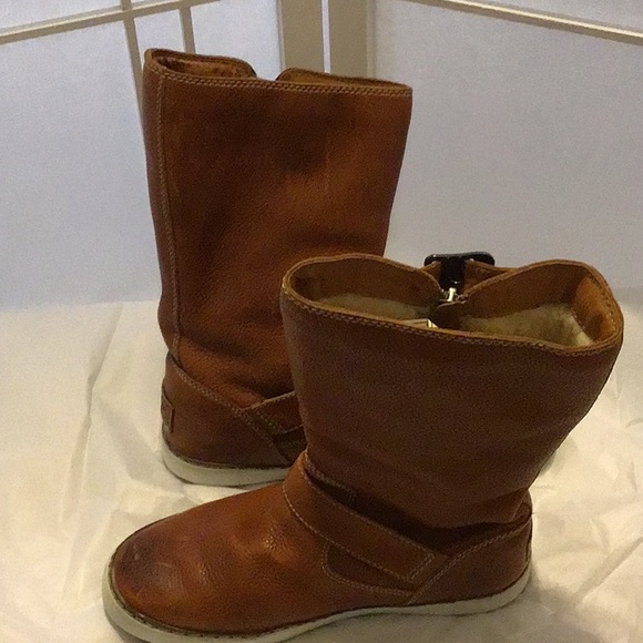 Ugg leather boots - Picture 2 of 5
